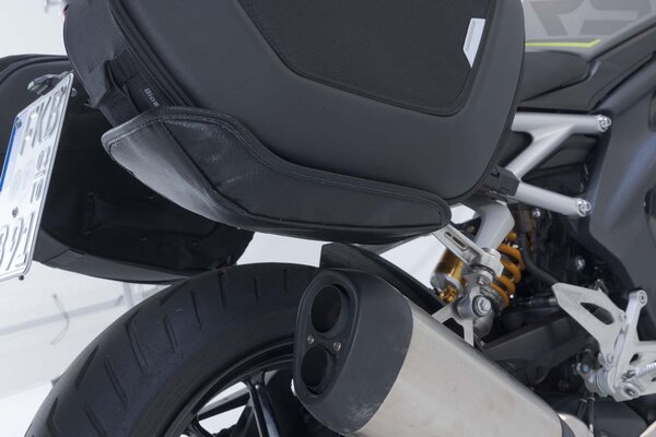 SW MOTECH / SWモテック PRO BLAZE H サドルバッグセット ブラック Triumph Speed Triple 1200 RR / RS (21-). | BC.HTA.11.740.36200