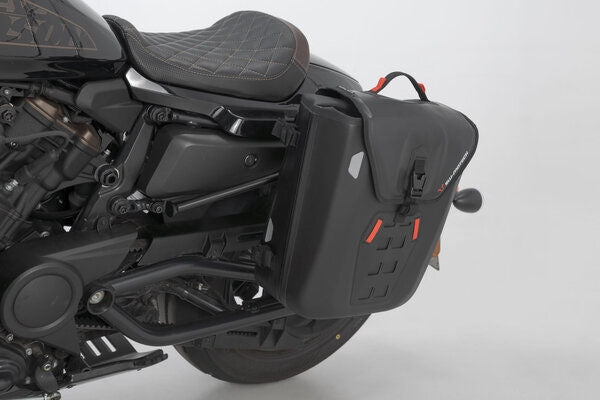 SW Motech SysBag WP M system. Harley-Davidson Sportster S (21-). | BC.SYS.18.019.31000/B
