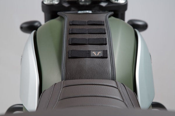 SW-MOTECH / SWモテック Legend Gear (レジェンドギア) タンクストラップセット Scrambler モデル (14) LA2 アクセサリーバッグ付 | BC.TRS.22.577.50200