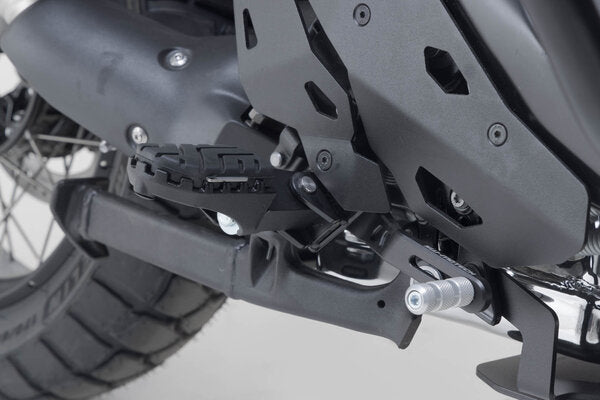 SW MOTECH / SWモテック ION フットレストキット ブラック Honda NT1100 (21-) XL750 (22-). | FRS.01.011.10500/B