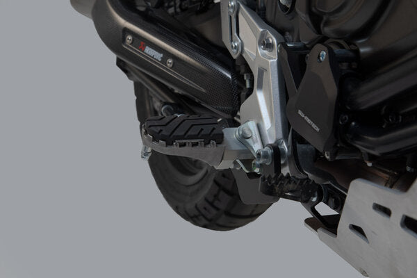 SW MOTECH / SWモテック ION フットレストキット シルバー Yamaha Tenere テネレ 700 models (19-). | FRS.06.011.10201/S