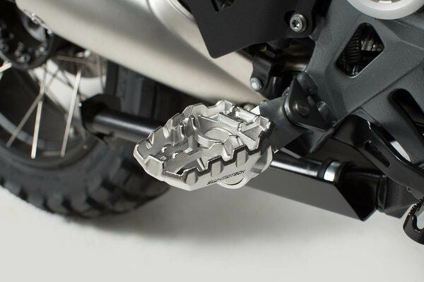 SW-MOTECH / SWモテック EVO footrest kit | FRS.06.112.10300