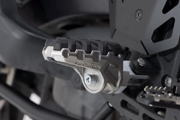SW-MOTECH / SWモテック EVO footrest kit | FRS.18.112.10000