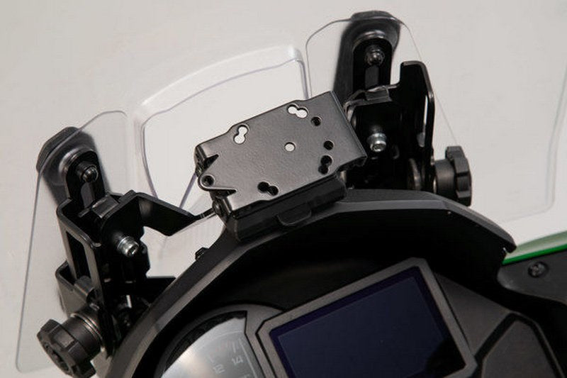 SW-MOTECH / SWモテック GPS マウント コックピット用 ブラック Kawasaki Versys 1000 (18-). | GPS.08.922.10000/B