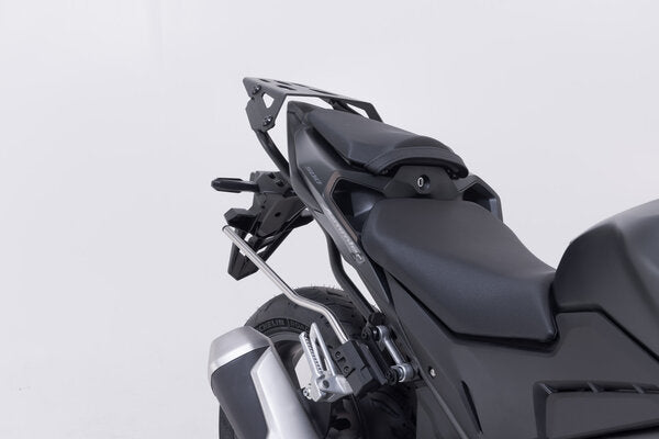 SW MOTECH / SWモテック STREET-RACK(ストリートラック) ブラック Honda CB500 Hornet (23-) CBR500R (23-). | GPT.01.596.16000/B