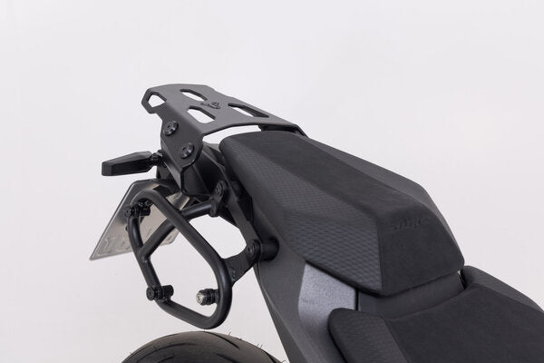 SW MOTECH / SWモテック STREET-RACK(ストリートラック) ブラック KTM 990 Duke (23-). | GPT.04.994.16000/B