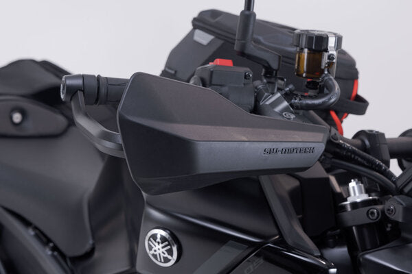 SW MOTECH / SWモテック Sport ハンドガードキット ブラック Yamaha MT-09 (23-). | HDG.00.220.24000/B