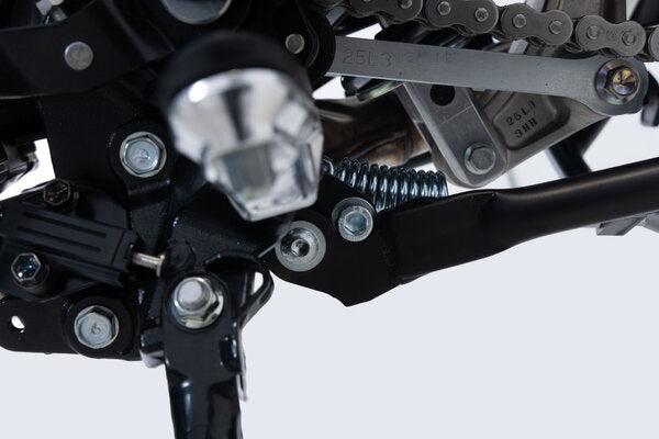 SW MOTECH / SWモテック センタースタンド ブラック Suzuki V-Strom 800 (22-). | HPS.05.598.10000/B