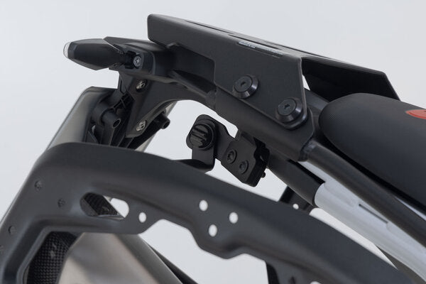 SW MOTECH / SWモテック PRO サイドキャリア ブラック BMW F 900 GS (23-). | KFT.07.602.30000/B