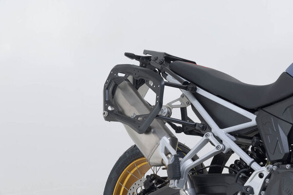 SW MOTECH / SWモテック TRAX ADV アルミケースシステム シルバー 45/37 l. BMW F 900 GS (23-). | KFT.07.602.70000/S