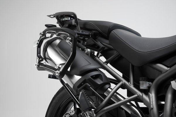 SW-MOTECH / SWモテック PRO サイドキャリア. -ブラック- Triumph Tiger 800 models (10-). | KFT.11.748.30000/B