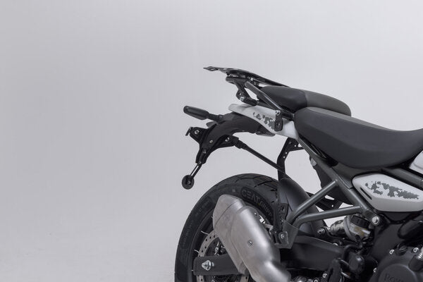 SW MOTECH / SWモテック PRO サイドキャリア ブラック Royal Enfield Himalayan 450 (23-). | KFT.41.620.30000/B
