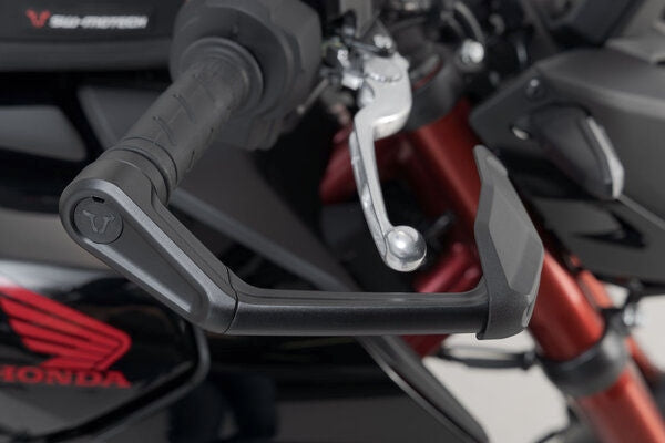 SW Motech Lever guards with wind protection. Black. Honda CB750 Hornet (22-). | LVG.01.971.11000/B