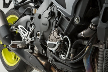 SWモテック / SW-MOTECH エンジンケースプロテクター ブラック/シルバー Yamaha MT-10 (16-)