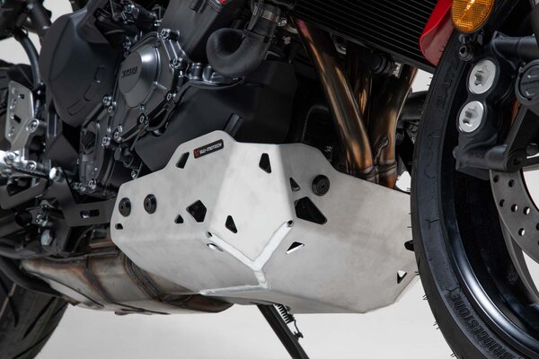 SW MOTECH / SWモテック エンジンガード シルバー Yamaha Tracer 9/GT (20-)/GT+ (22-). | MSS.06.921.10001/S