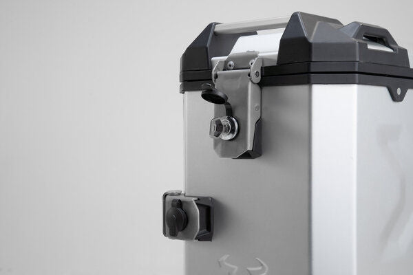 SW Motech TRAX lock set with anti-theft protection EVO. 9 matching locks 2 keys. Anti-theft protection. | QLS.00.046.15100