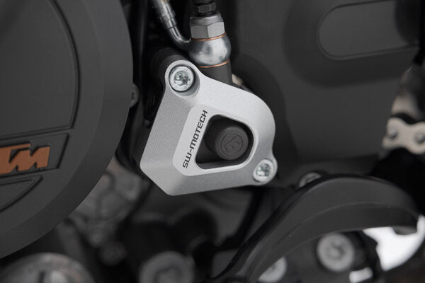 SW MOTECH / SWモテック クラッチスレーブシリンダープロテクション シルバー KTM models. | SCT.04.174.10301/S