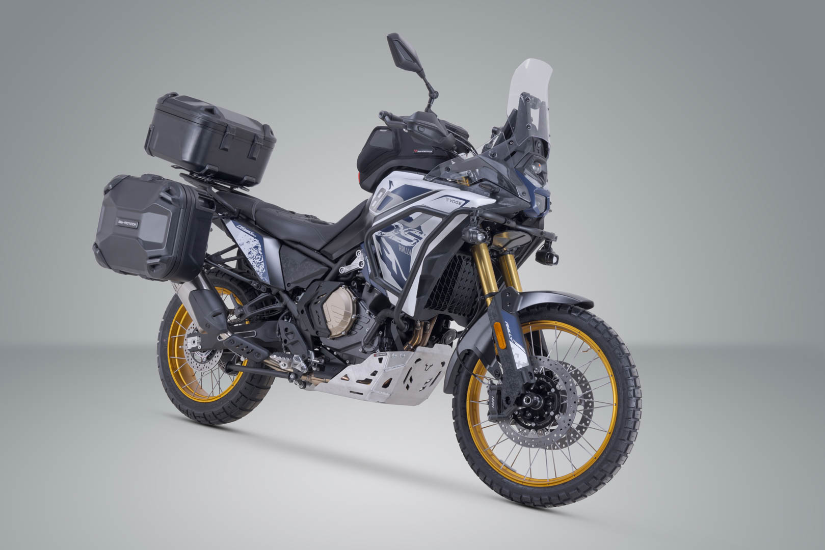 SW-MOTECH / SWモテック アドベンチャーツーリングセット DUSC(トップケース XL ブラック付き)。Voge DS800X Rally (25-)。 | ADV.02.072.66000/B