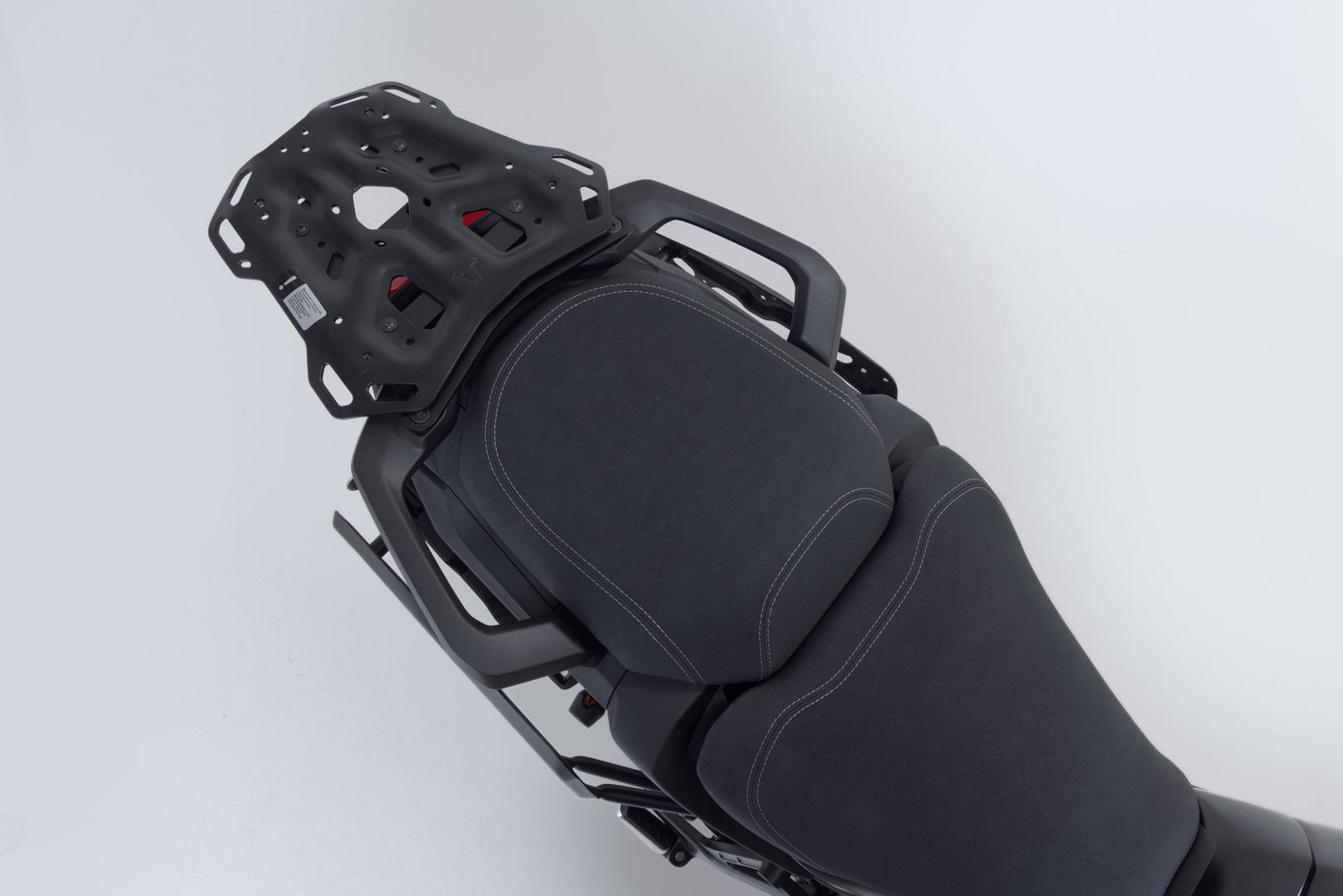 SW-MOTECH / SWモテック アドベンチャーツーリングセット DUSC(トップケース XL ブラック付き)。Yamaha トレーサー 9 / GT / GT+ (24-)。 | ADV.06.597.66000/B