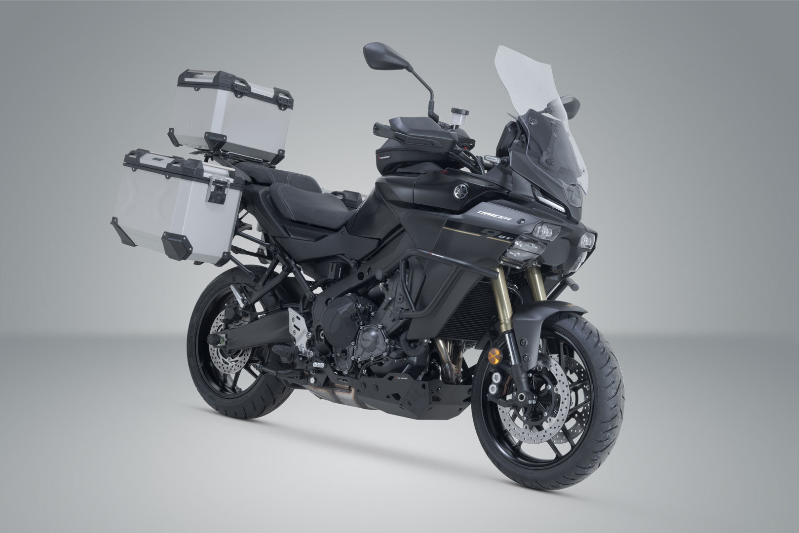 SW-MOTECH / SWモテック アドベンチャーツーリングセット TRAX ADV シルバー。Yamaha・トレーサー 9 / GT / GT+ (24-)。 | ADV.06.597.75000/S