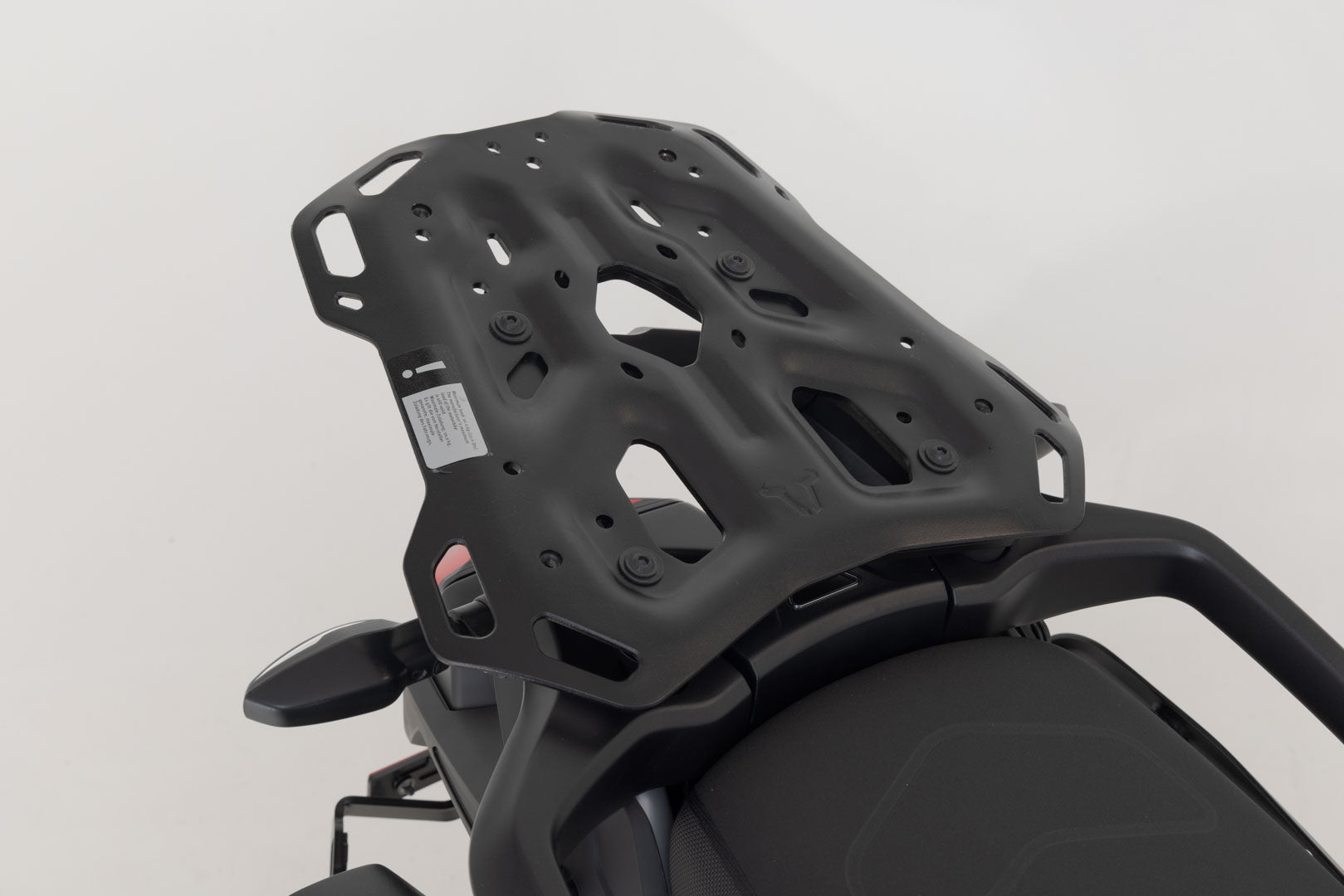 SW-MOTECH / SWモテック アドベンチャーツーリングセット DUSC(トップケース XL ブラック付き)。Triumph タイガー 900 GT / ラリー PRO(23-)。 | ADV.11.608.66000/B