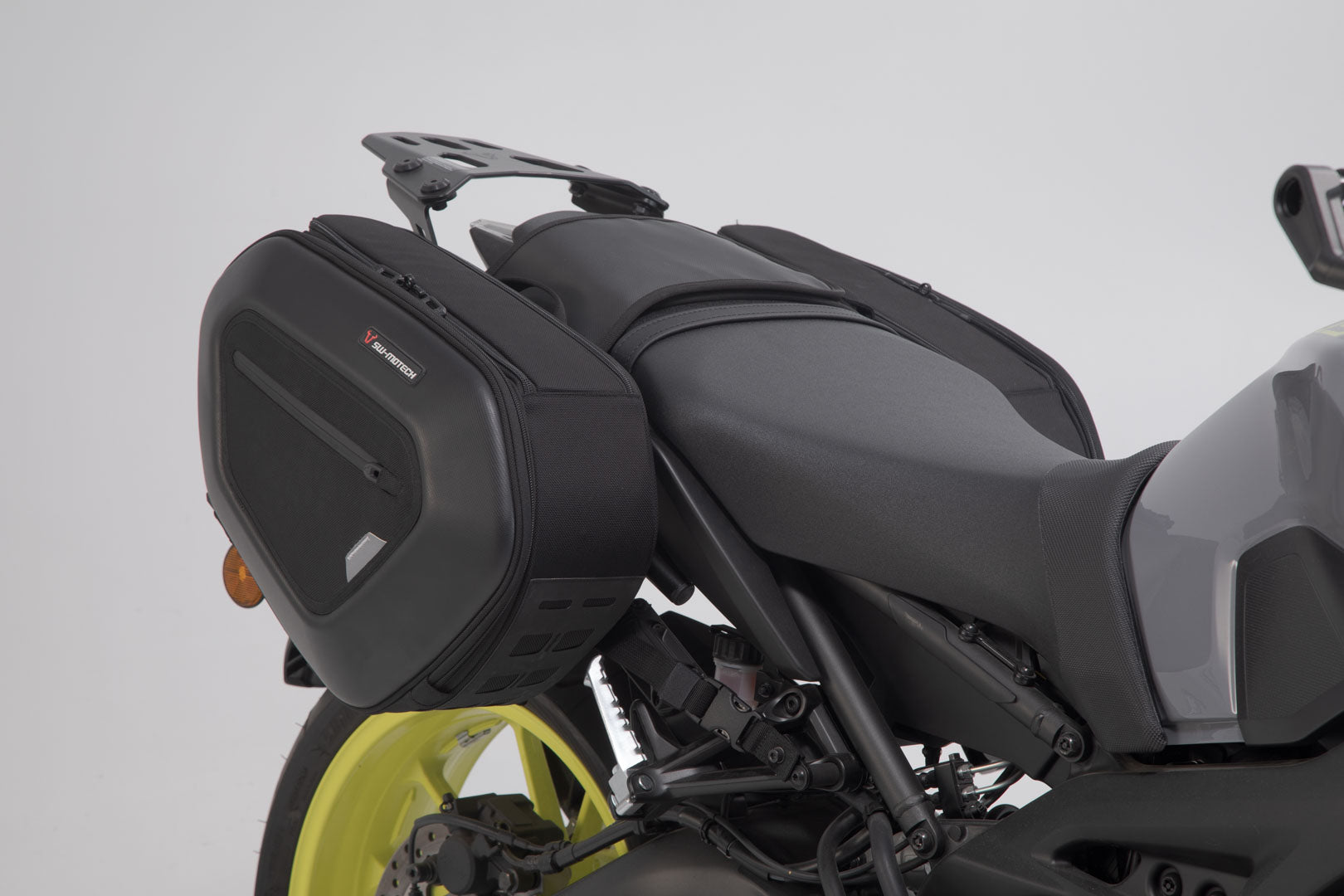 SW-MOTECH / SWモテック PRO Blaze H サドルバッグセット ブラック。Yamaha MT-09 (16-20)。 | BC.HTA.06.740.36400