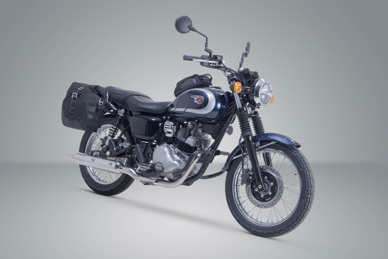 SW-MOTECH / SWモテック Legend Gear サイドバッグシステム LC ブラックエディション Kawasaki W230 (24-)。 | BC.HTA.08.302.20100