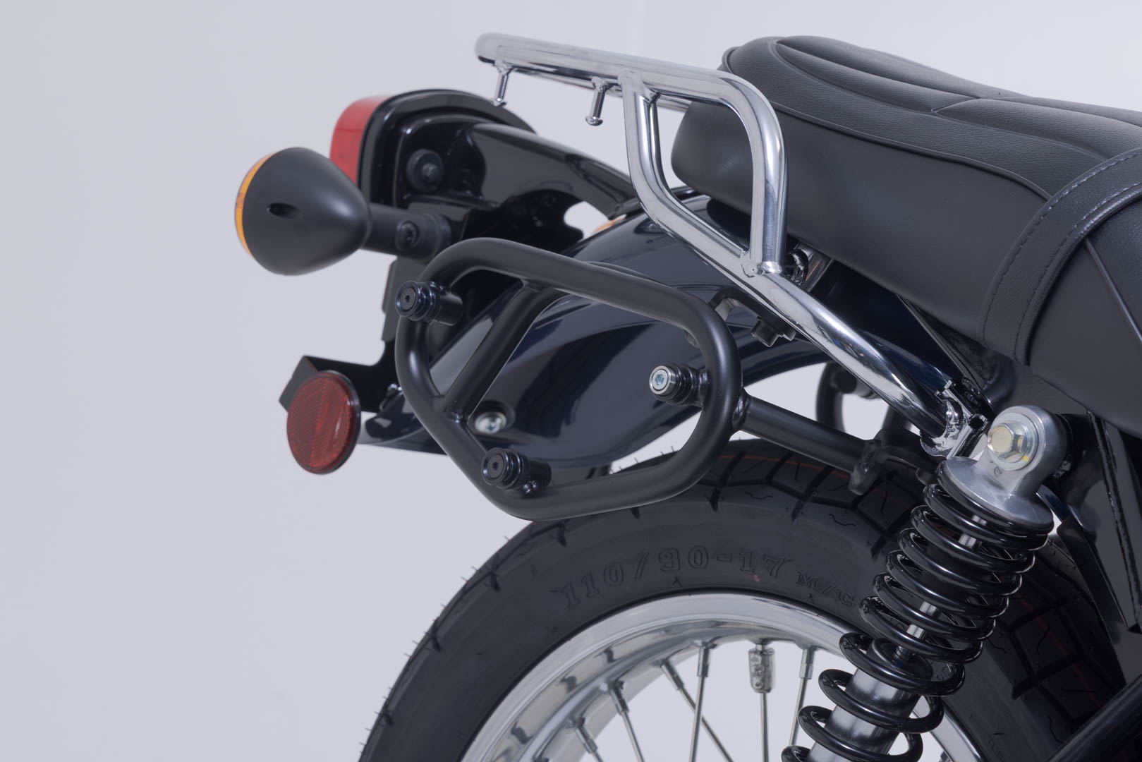 SW-MOTECH / SWモテック Legend Gear サイドバッグシステム LC ブラックエディション Kawasaki W230 (24-)。 | BC.HTA.08.302.20100