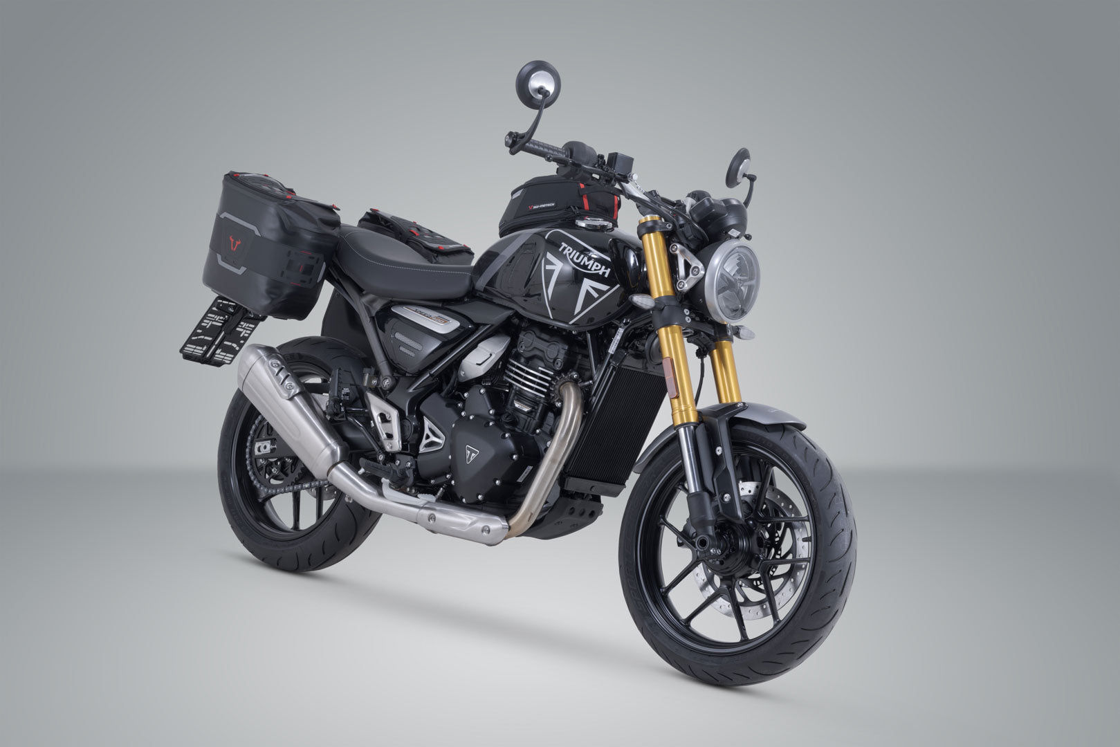 SW-MOTECH / SWモテック サイドバッグ WP-System V-LOC 16/11 リットル。 Triumph スピード400/スクランブラー400 X/XC用。 | BC.SYS.11.616.32000