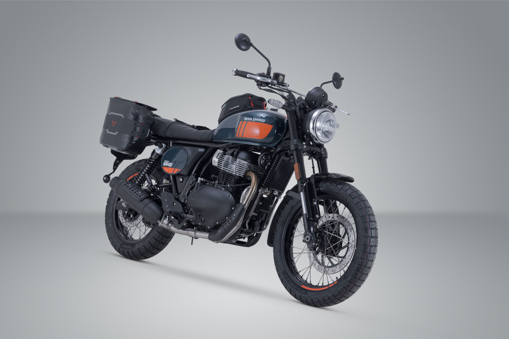 SW-MOTECH / SWモテック サイドバッグ WP-System V-LOC 16/11 リットル。 ロイヤル・エンフィールド・ベア 650 (23-)用。 | BC.SYS.41.010.32000