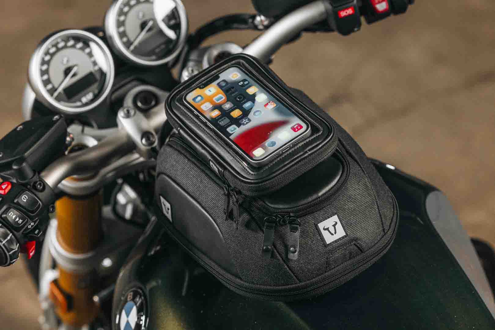 SW-MOTECH / SWモテック Legend Gear スマートフォンバッグ LA11 MOLLEマウント用。ブラック。 | BC.TRS.00.405.20000