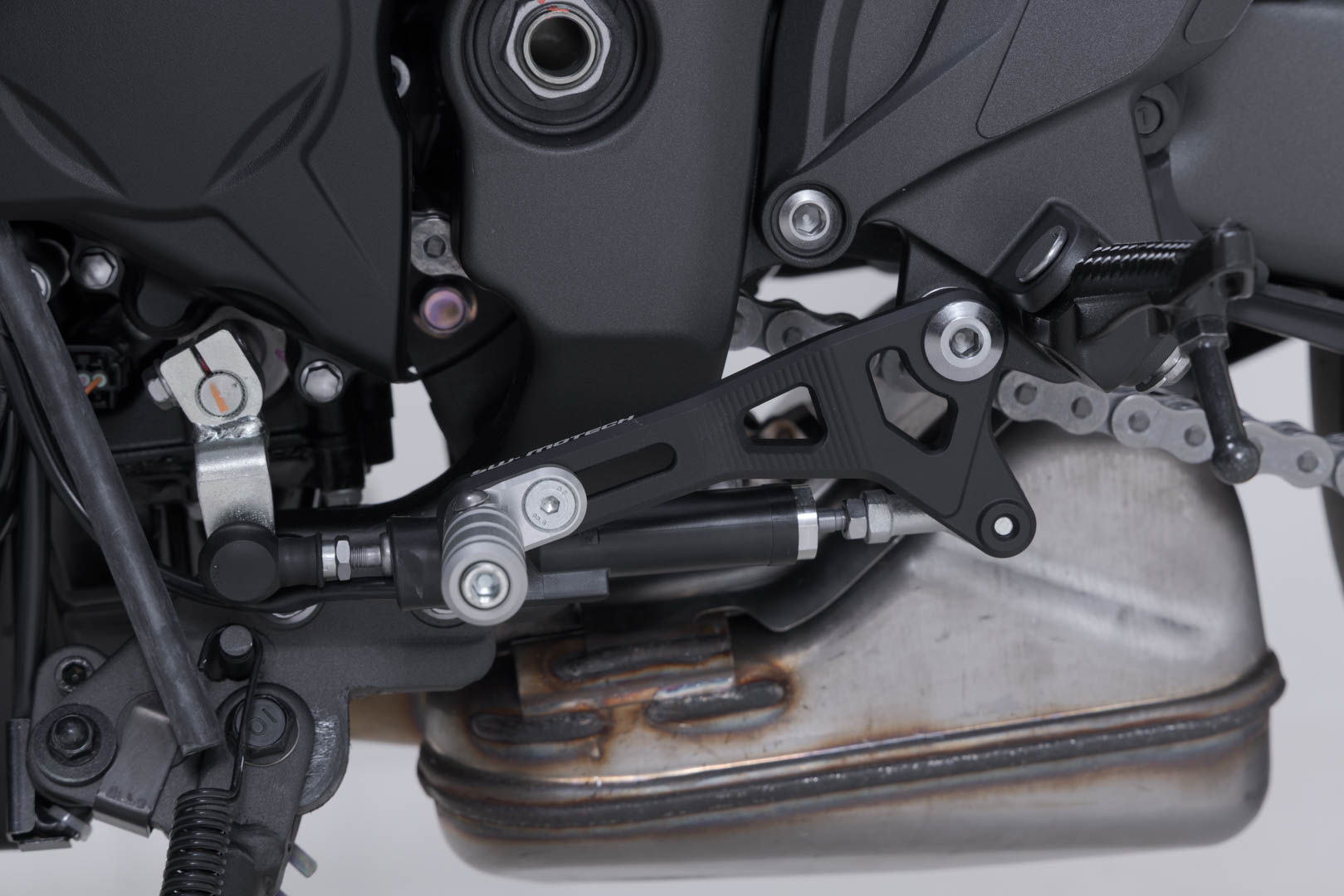 SW-MOTECH / SWモテック シフトレバー Kawasaki Z1100 / SE (25-)。 | FSC.08.065.10000