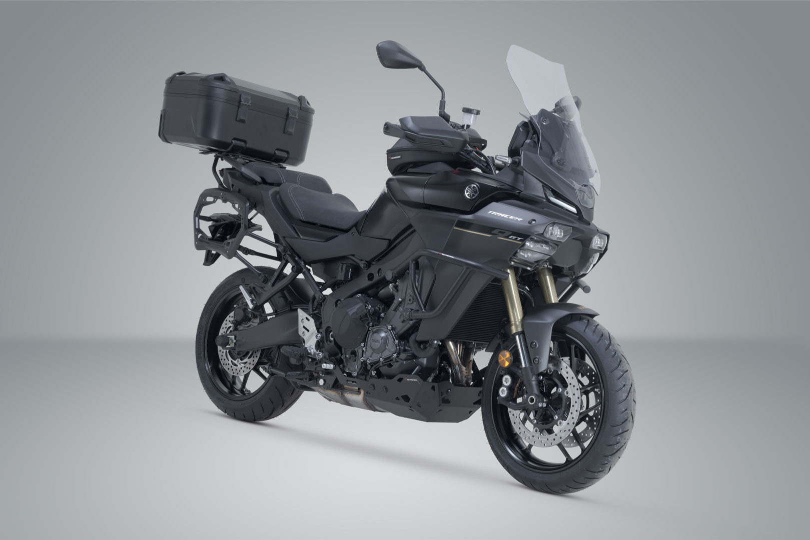 SW-MOTECH / SWモテック DUSC XL トップケースシステム ブラック。55リットル。Yamaha Tracer 9 / GT / GT+ (24-)。 | GPT.06.597.66000/B