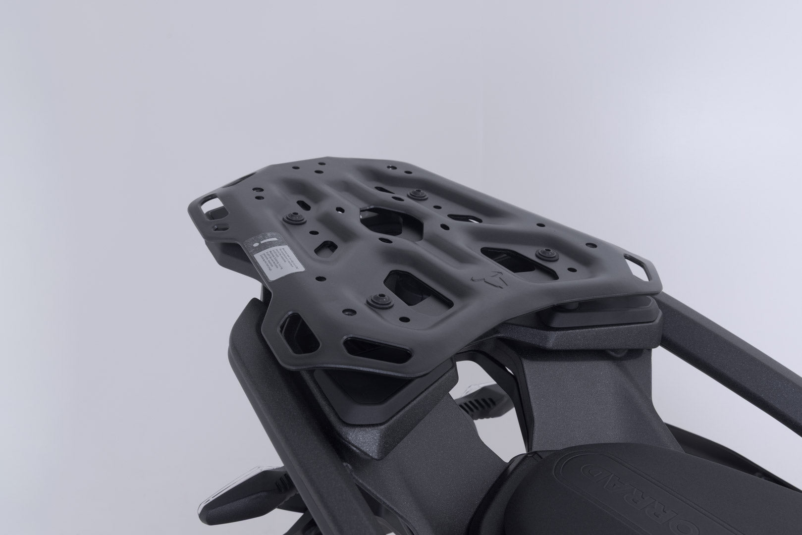 SW-MOTECH / SWモテック ADVENTURE-RACK リアキャリア ブラック。R 1300 RS (25-)。BMW トップケースホルダー。 | GPT.07.018.19000/B