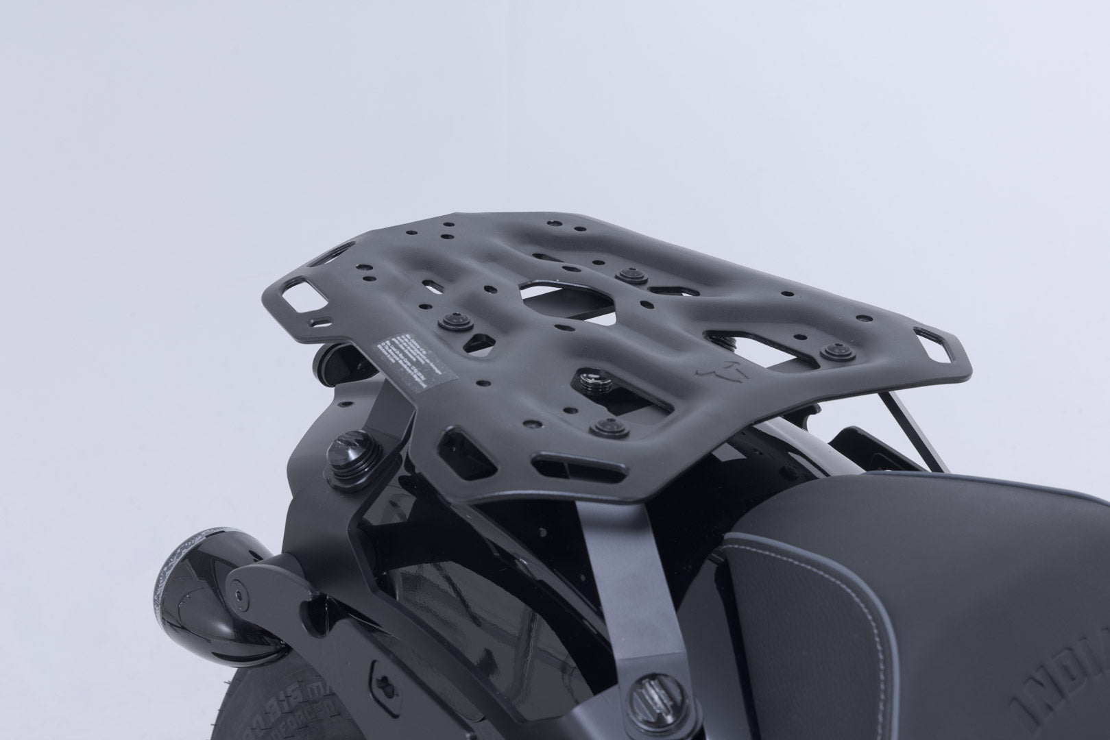 SW-MOTECH / SWモテック ADVENTURE-RACK リアキャリア ブラック。インディアン・スカウト各モデル(24-)。 | GPT.20.394.19000/B