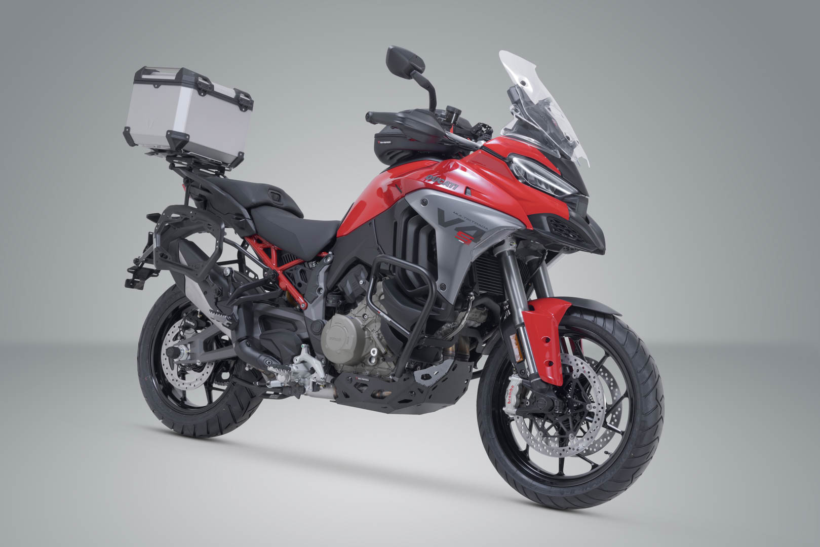SW-MOTECH / SWモテック TRAX ADV トップケースシステム シルバー。Ducati Multistrada V4 モデル(20-)。 | GPT.22.822.70001/S