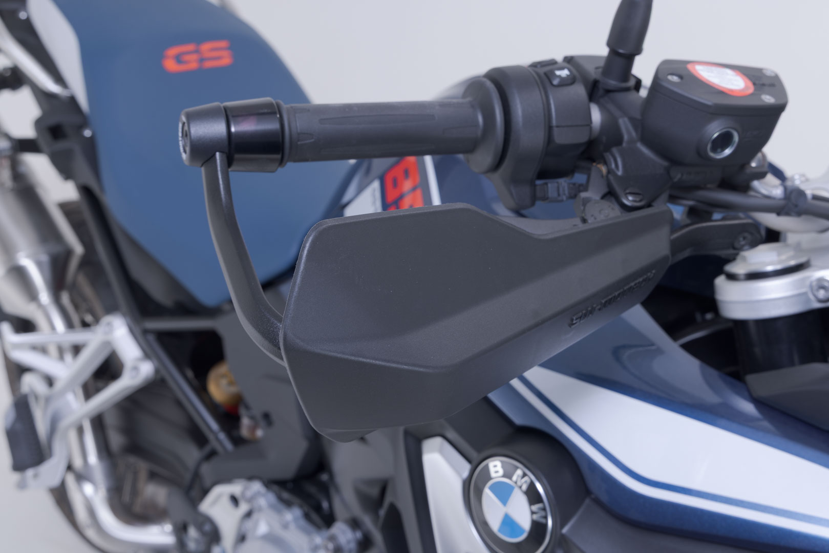 SW-MOTECH / SWモテック スポーツ用ハンドプロテクターキット(ブラック)。BMW F 850 GS(17-)。 | HDG.00.220.21200/B