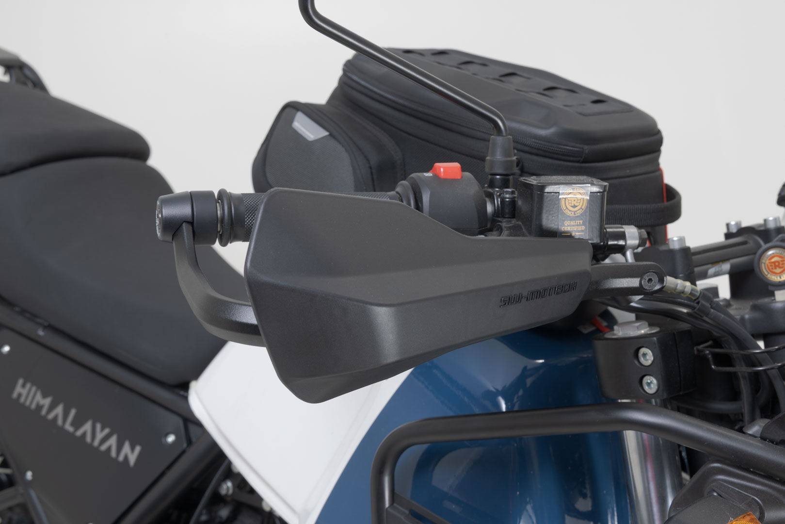 SW-MOTECH / SWモテック スポーツ用ハンドプロテクターキット(ブラック)。KTM、ロイヤル・エンフィールド、Yamahaの各モデル対応。 | HDG.00.220.22001/B