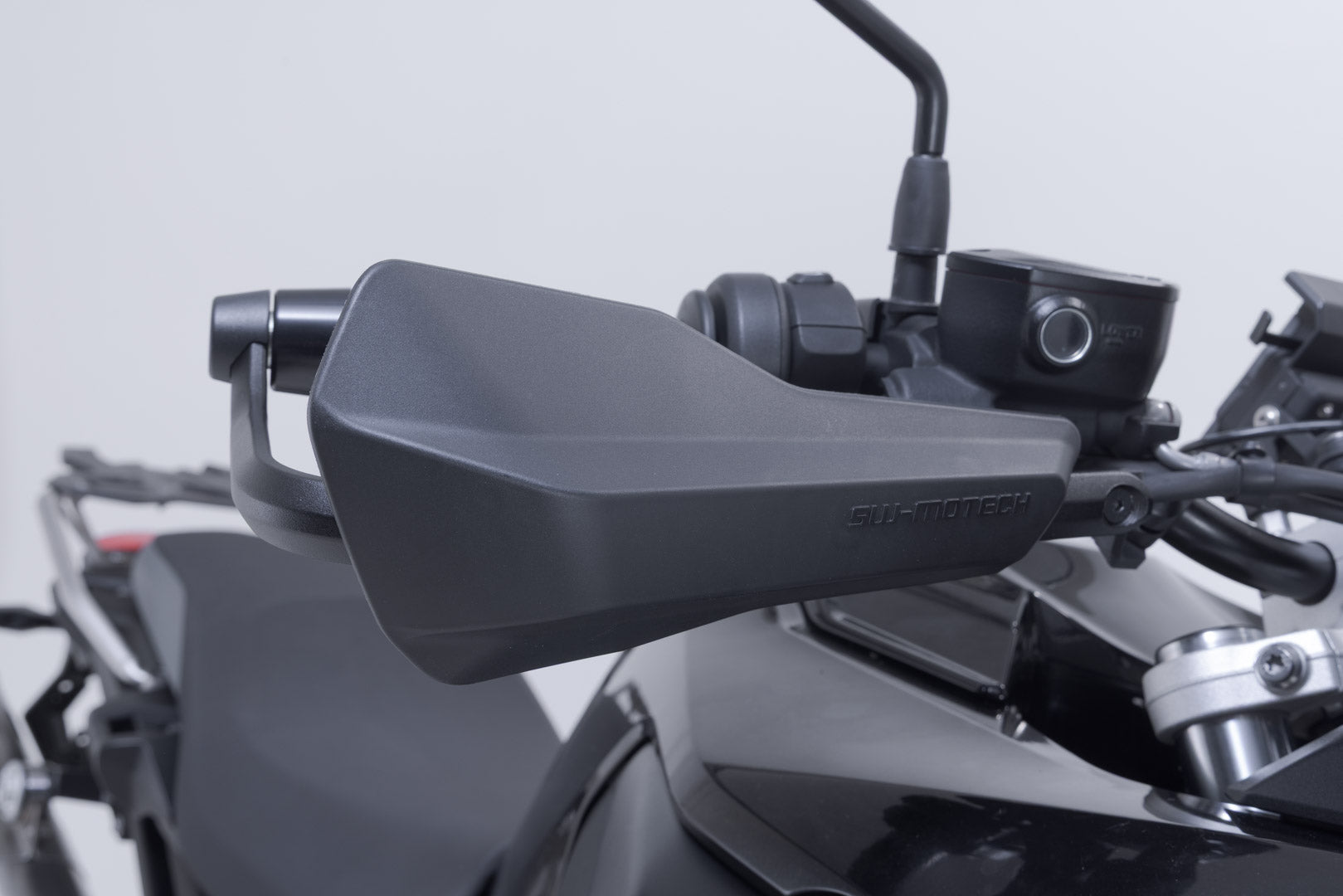 SW-MOTECH / SWモテック スポーツ用ハンドプロテクターキット(ブラック)。BMW F750 GS(17-)。 | HDG.00.220.22500/B