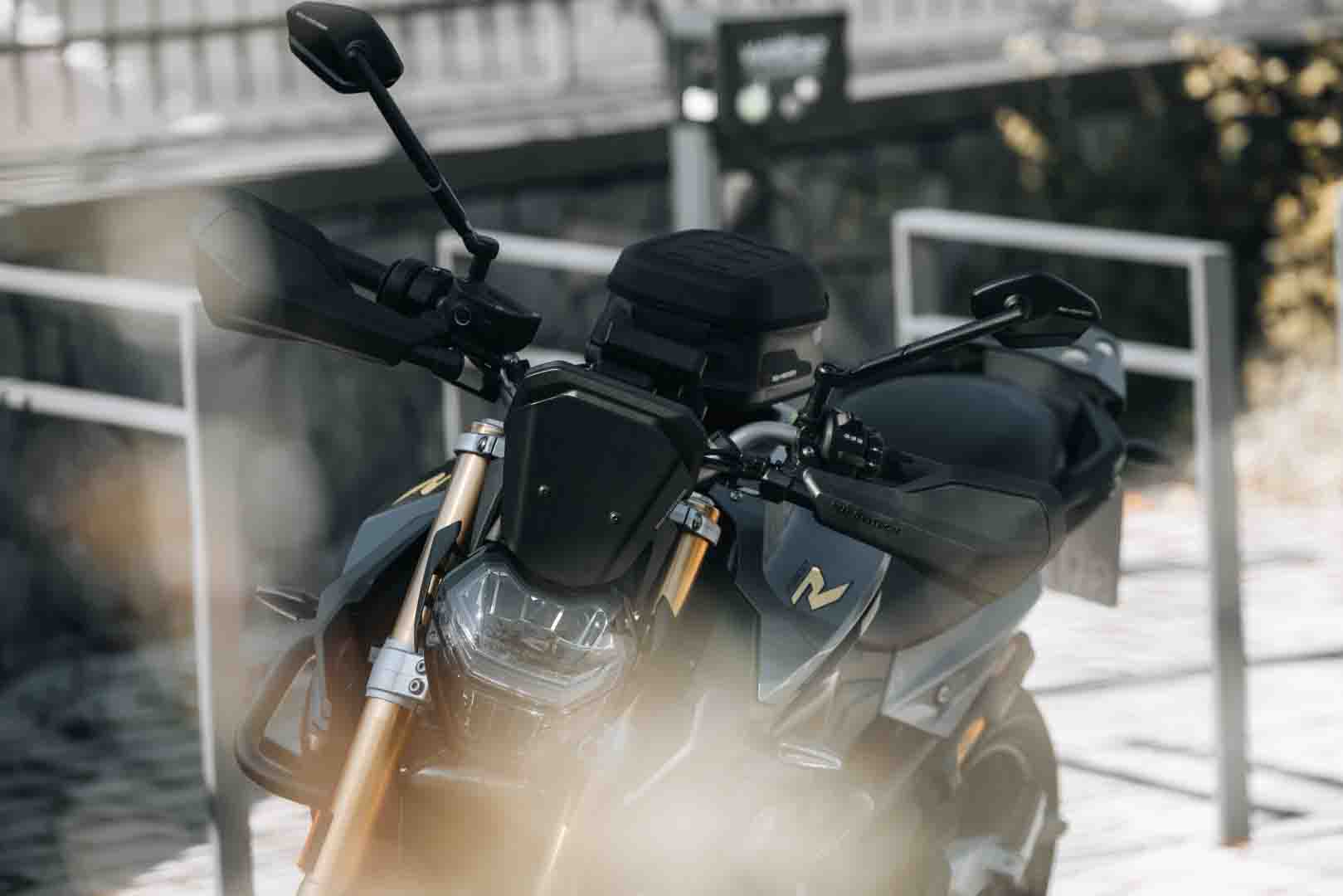SW-MOTECH / SWモテック スポーツ用ハンドプロテクターキット(ブラック)。Kawasaki・エリミネーター500(23-)。 | HDG.00.220.24900/B