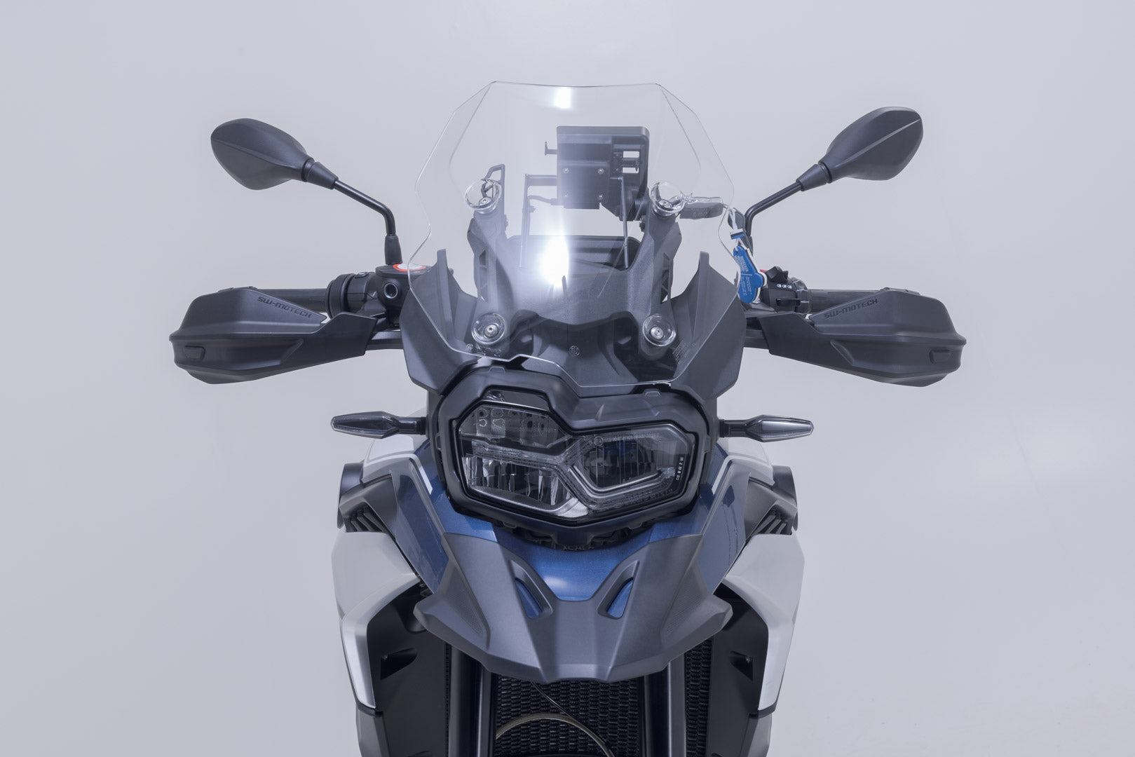 SW-MOTECH / SWモテック アドベンチャー ハンドプロテクターキット ブラック。BMW F 850 GS (17-)。 | HDG.00.220.31200/B