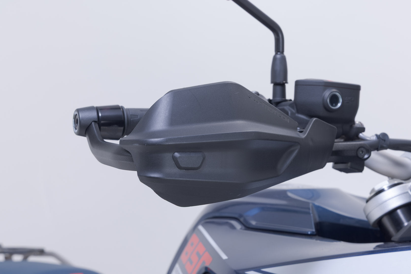 SW-MOTECH / SWモテック アドベンチャー ハンドプロテクターキット ブラック。BMW F 850 GS (17-)。 | HDG.00.220.31200/B
