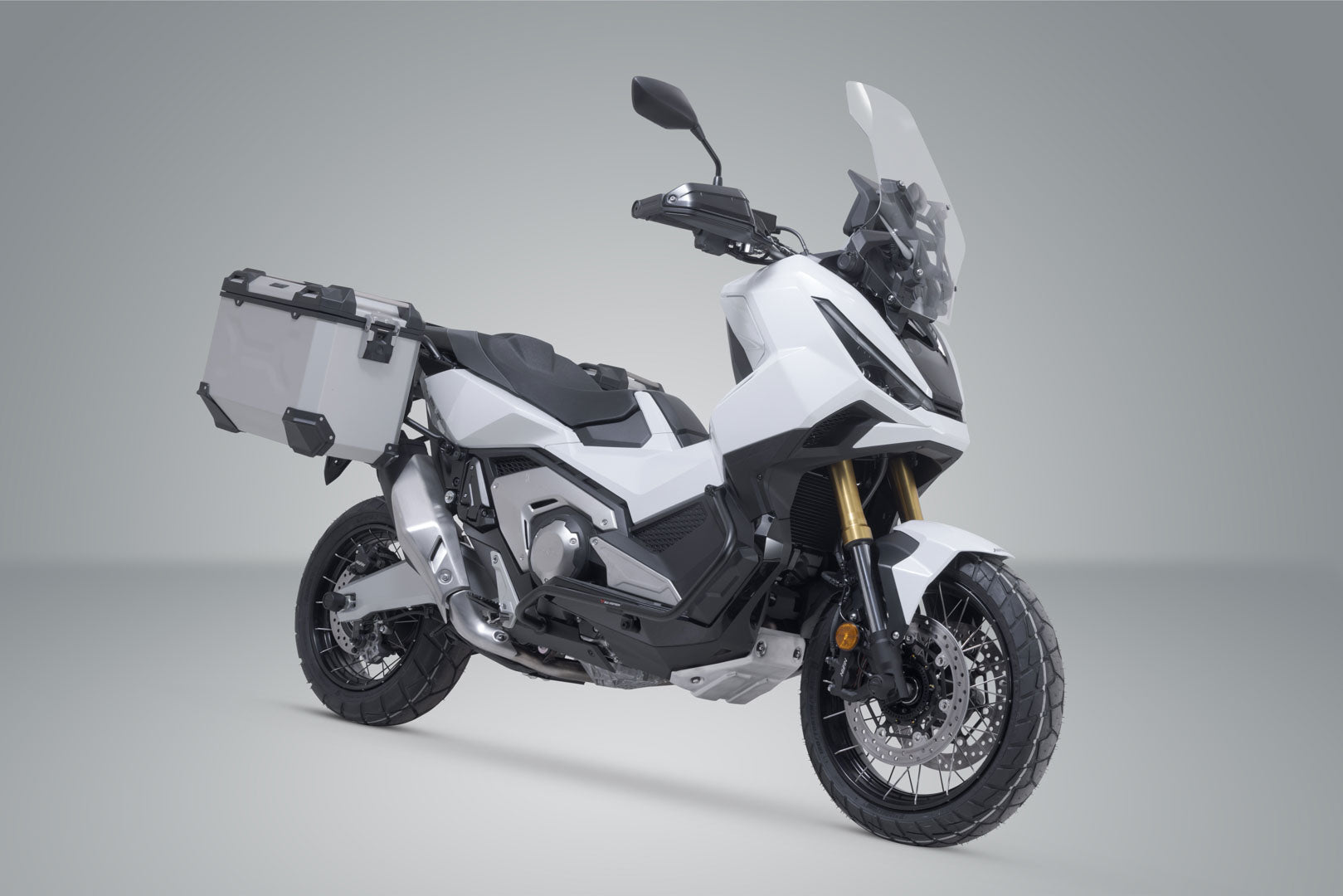 SW-MOTECH / SWモテック TRAX ADV アルミケースシステム シルバー 45/45 リットル. Honda X-ADV (24-). | KFT.01.808.70200/S