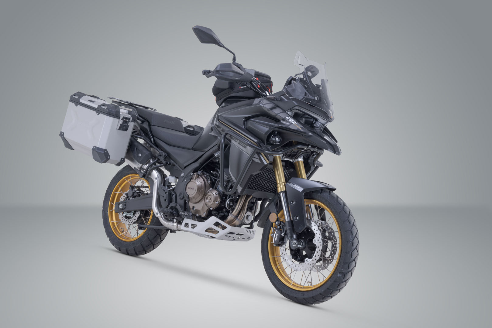 SW-MOTECH / SWモテック TRAX ADV アルミケースシステム シルバー 45/37 リットル. Voge DS625X (24-)用。 | KFT.02.060.70000/S
