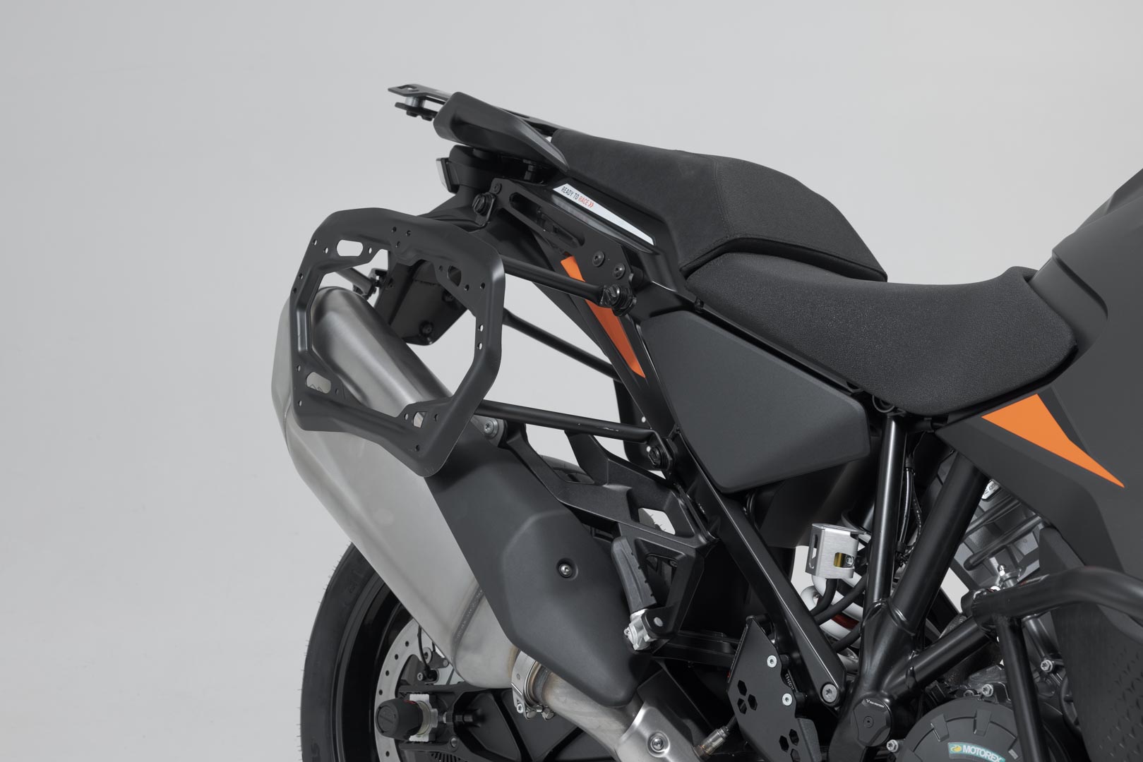 SW-MOTECH / SWモテック DUSC ハードケースセット ブラック。41/33 l。KTM 1290 / 1390 Super Adv (21-)。 | KFT.04.835.65001/B