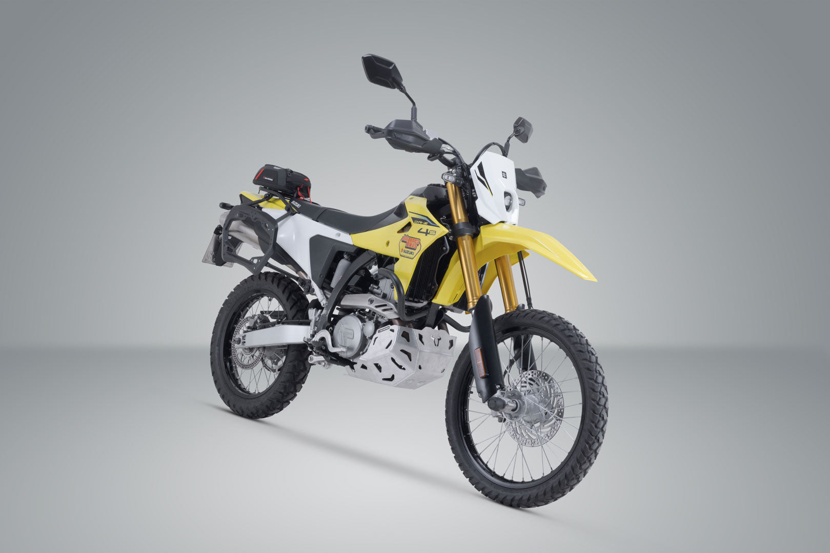 SW-MOTECH / SWモテック PRO サイドキャリア(ブラック)。Suzuki DR-Z4S / SM (25-)。 | KFT.05.071.30000/B