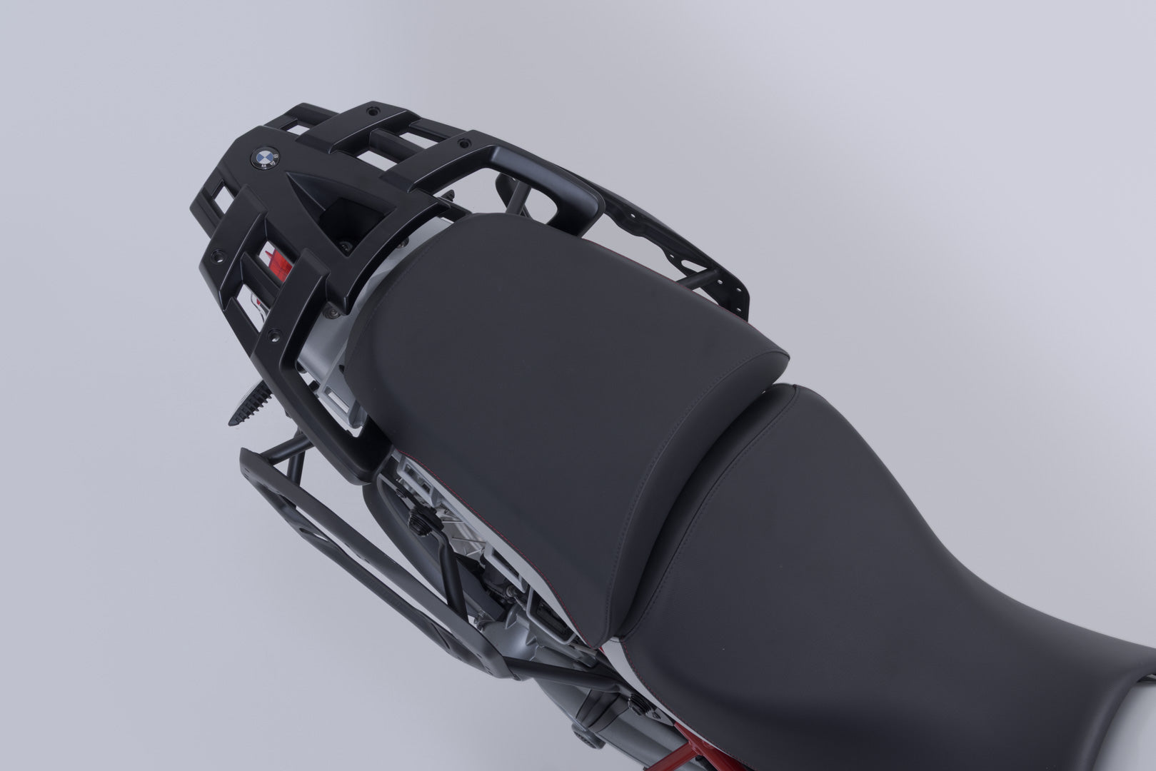 SW-MOTECH / SWモテック PRO サイドキャリア(ブラック)。BMW R1200GS(04-12)/Adv(06-13)。 | KFT.07.311.30000/B