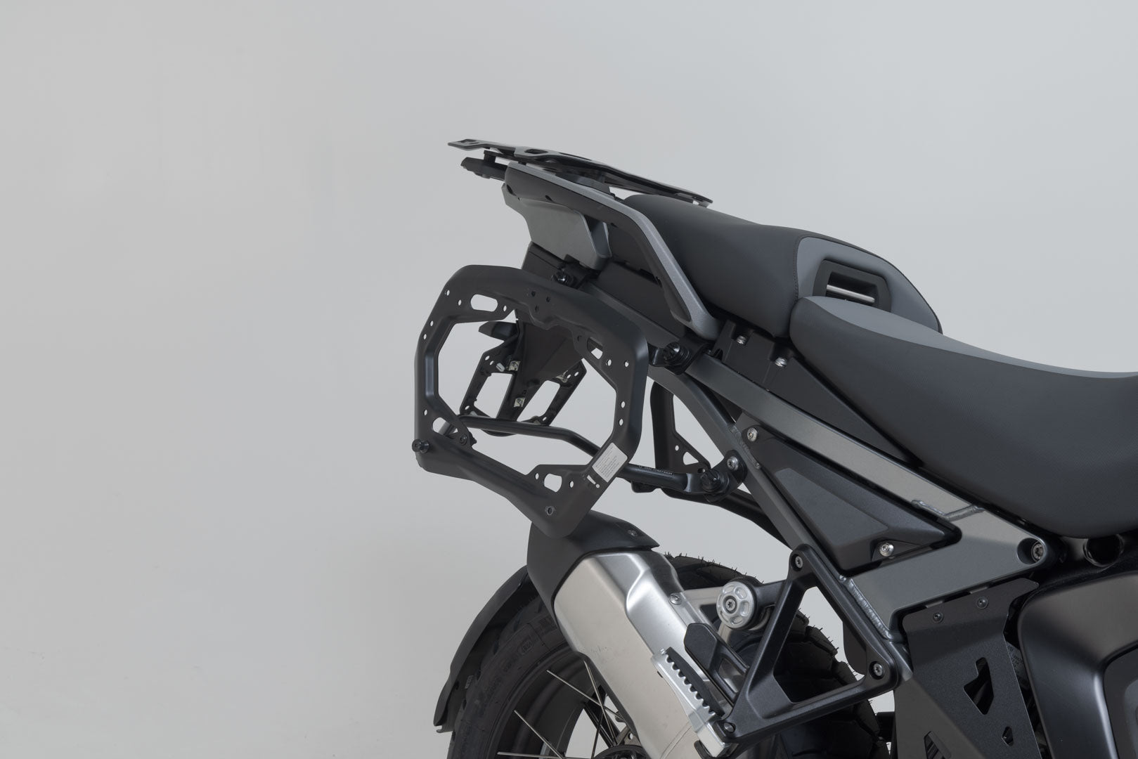 SW-MOTECH / SWモテック DUSC ハードケースシステム ブラック。41/41 l。BMW R 1300 GS Adventure (24-)。 | KFT.07.976.65101/B
