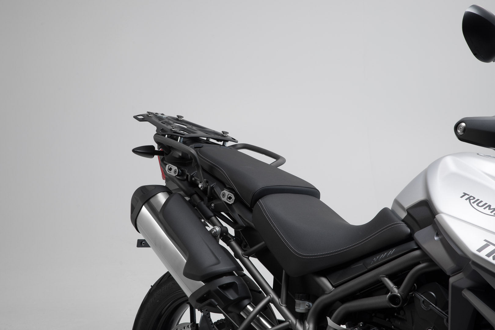 SW-MOTECH / SWモテック DUSC ハードケースシステム ブラック。41/33 リットル。Triumph Tiger 800 各モデル(10-)。 | KFT.11.748.65001/B