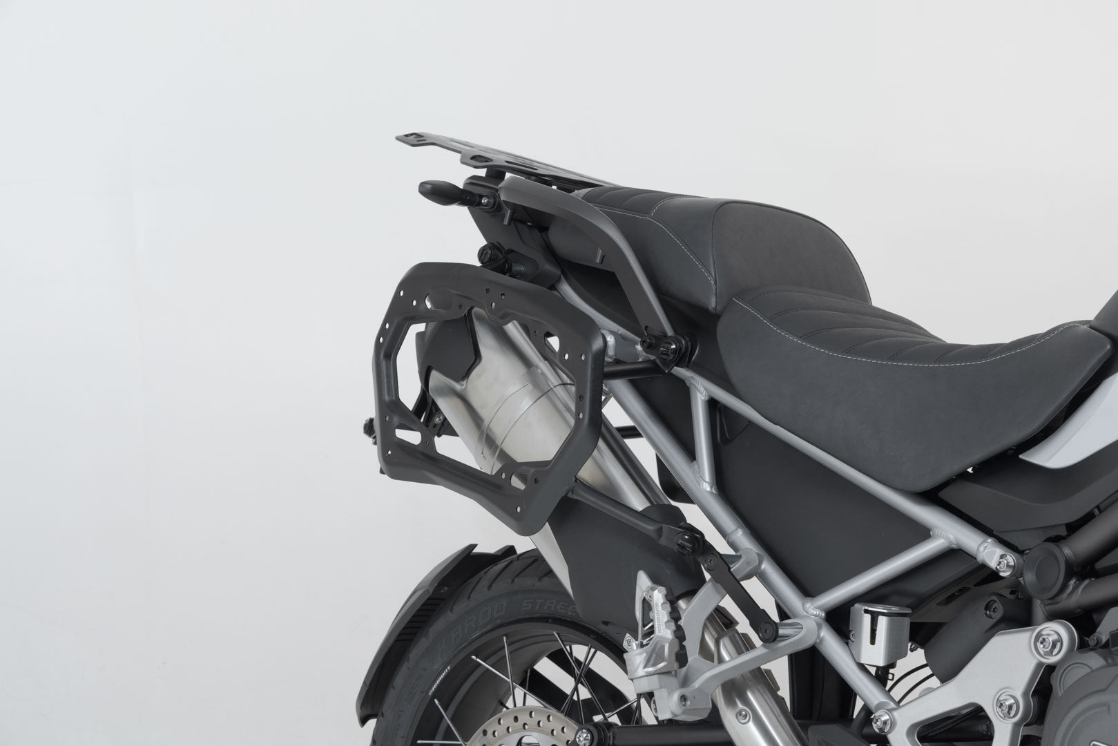 SW-MOTECH / SWモテック DUSC ハードケースシステム ブラック。41/33 l。Tiger 1200 Rally PRO/GT/GT PRO。 | KFT.11.905.65002/B